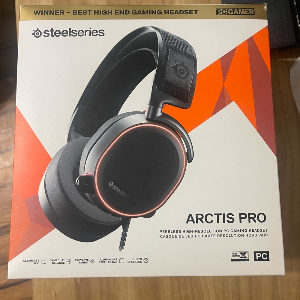 Steel series arctic pro headset